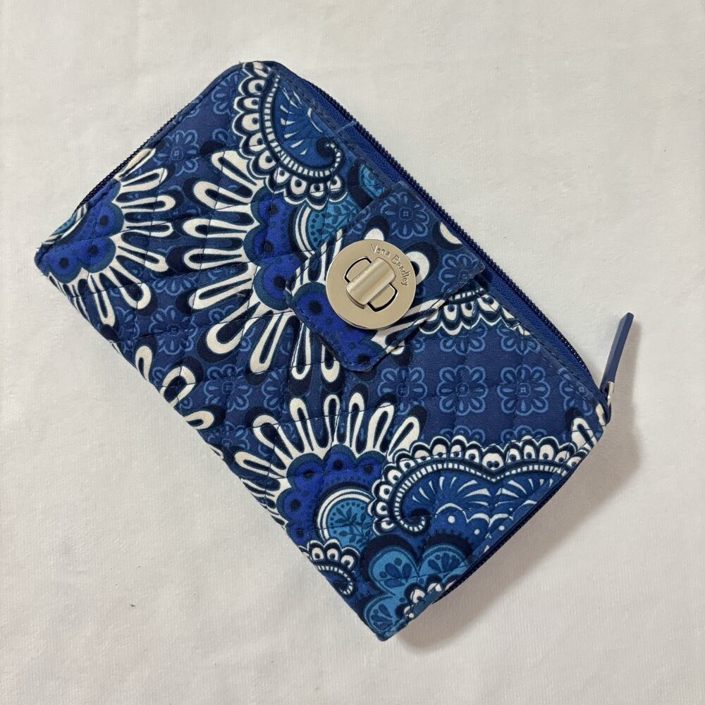 Vera Bradley RFID Turnlock Zip Organizer Wallet Blue Tapestry Floral Paisley